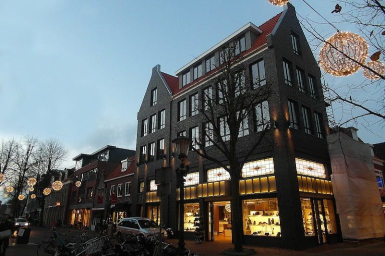 2014-11-12-Zweerbeelden-in-Alkmaar