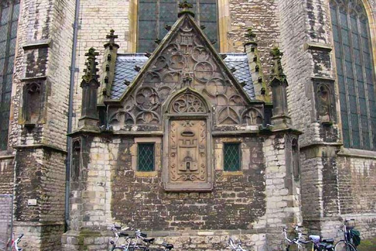 Alkmaar_Koorstr02_oostportaal-scaled