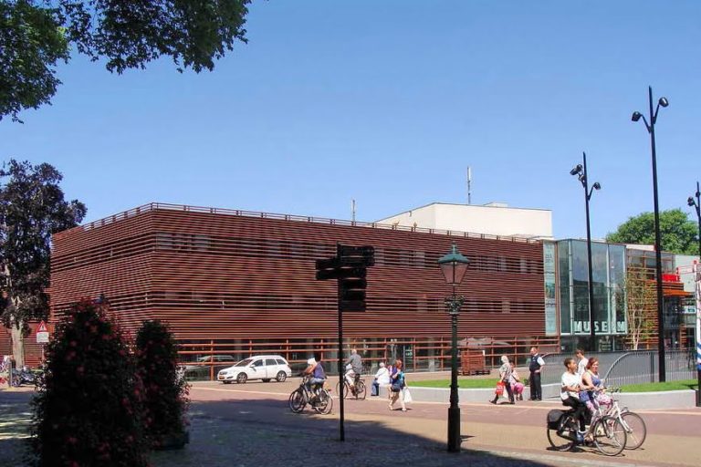 Canadaplein2