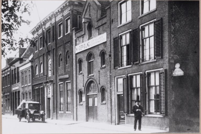 Eierveiling-Bierkade-1927