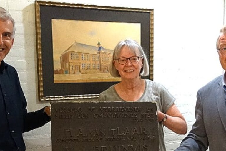 HVA-Jan-Arentsz-overdracht-plaquette-4-6-2019-7