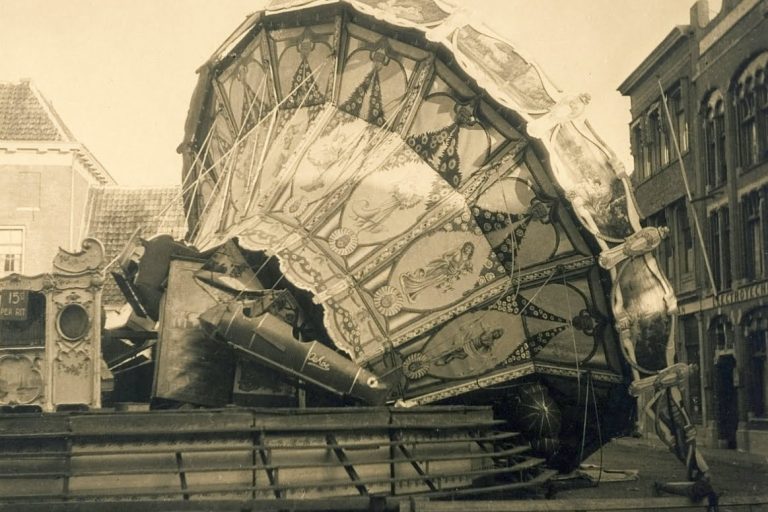 Kermis-in-Alkmaar-1947
