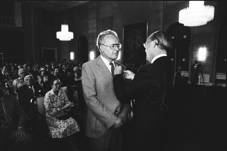 This is an image from the Nationaal Archief, the Dutch National Archives, donated in the context of a partnership program.