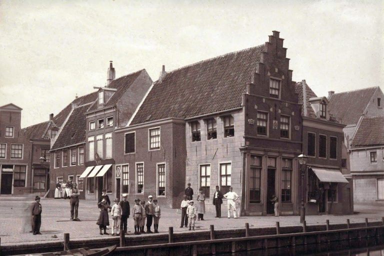 Waagplein-Alkmaar-1885-Regionaal-Archief