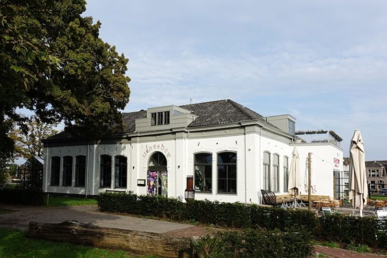 Zakelijk-pand-restauratie-Alcmariapad-Victoriepark-1